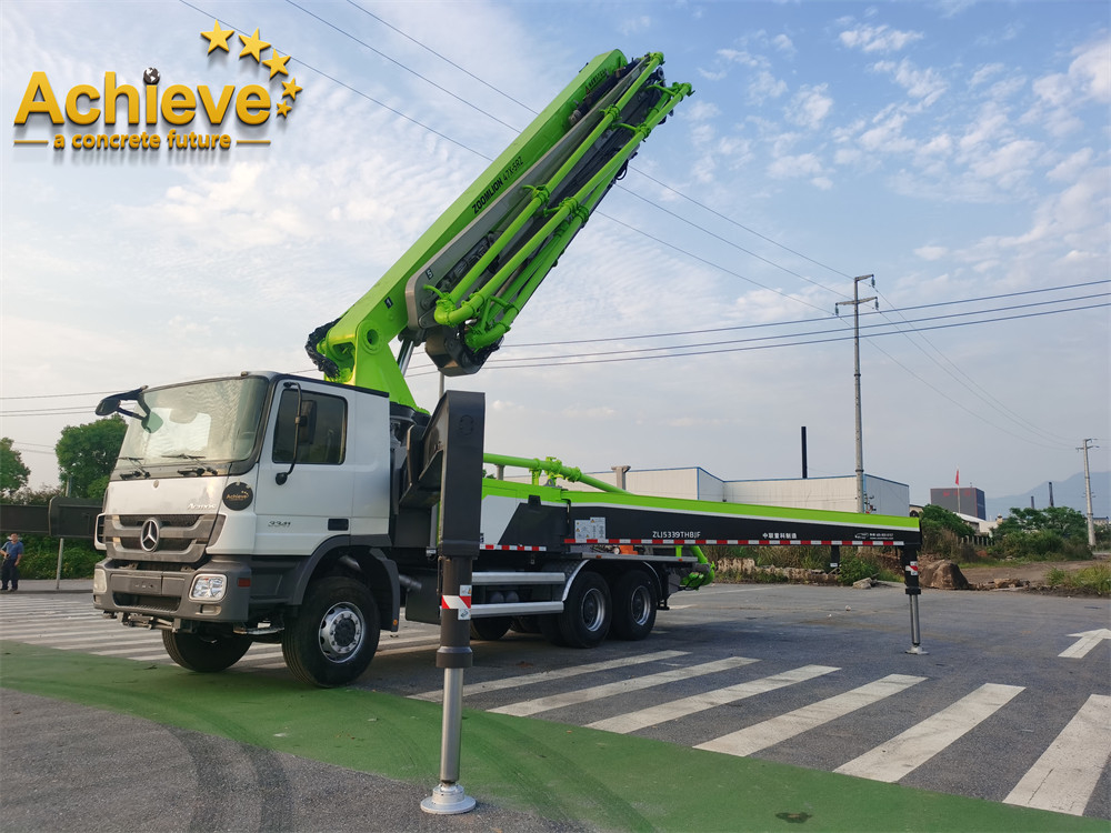 Renewed Concrete Pump Truck Zoomlion with Mercedes BENZ 4141 Chassis